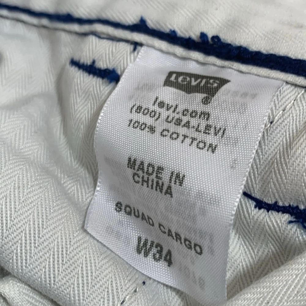 Levi’s | NWT Cobalt Blue Carrier Belted Cargo Shorts 34